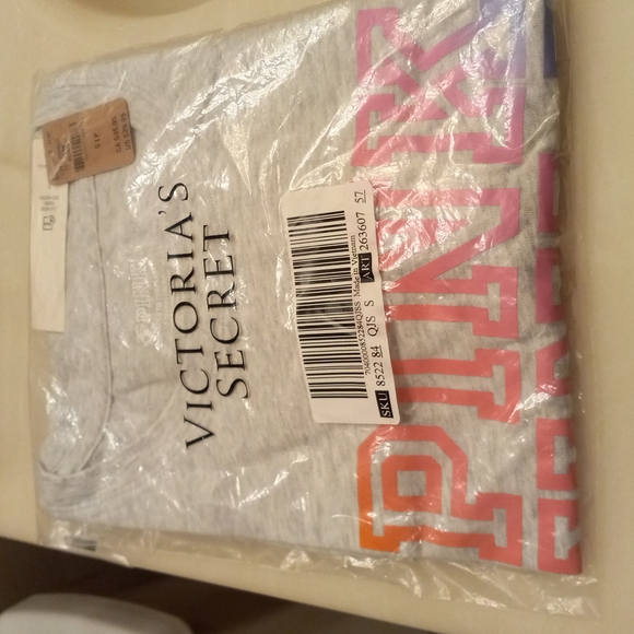 PINK Victoria's Secret Tops - NWT'S PINK VS TEE